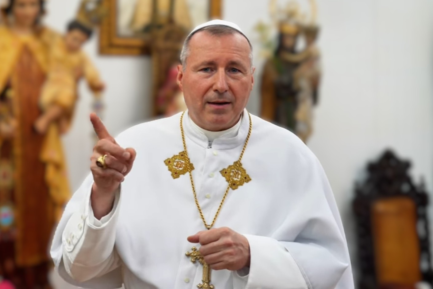 Nouvelle vidéo ! Message de Sa Sainteté le Pape Pierre III à la FSSPX